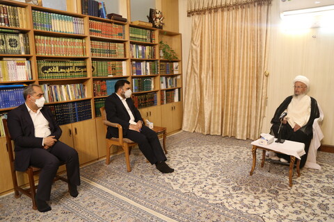 تصاویر / دیدار وزیر ارتباطات و فناوری اطلاعات با آیت الله العظمی مکارم شیرازی