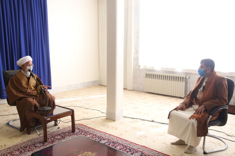 تصاویر/ دیدار سفیر کشور یمن با آیت الله العظمی جوادی آملی