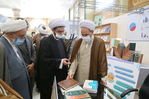 تصاویر / دومین بازدید آیت الله اعرافی از نمایشگاه دستاوردهای علمی واحدهای آموزشی تخصصی حوزوی