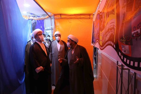 تصاویر/ بازدید امام جمعه پردیسان از نمایشگاه کانون رویش مسجد امیرالمؤمنین