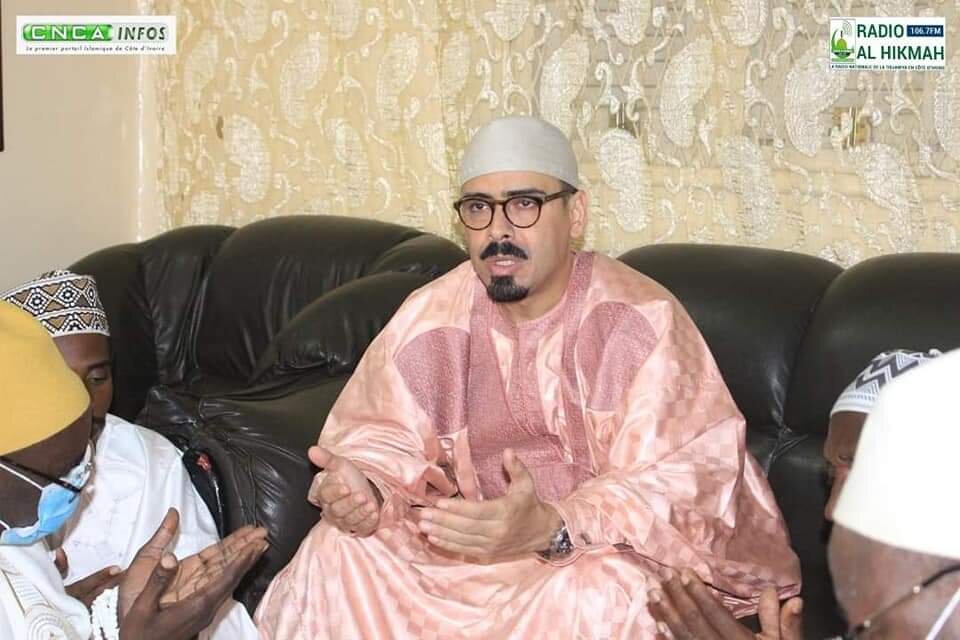 حضور مرشد تیجانیه موریتانی در نماز جمعه پایتخت ساحل‌عاج +تصاویر
