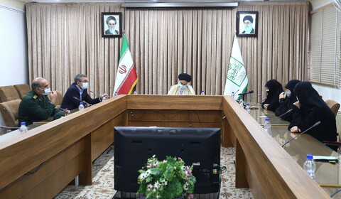 تصاویر/ دیدار معاون امور زنان و خانواده رئیس جمهور با آیت الله حسینی بوشهری