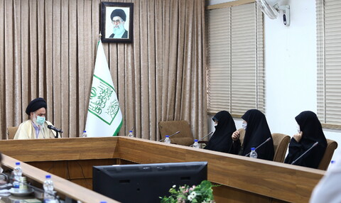 تصاویر/ دیدار معاون امور زنان و خانواده رئیس جمهور با آیت الله حسینی بوشهری