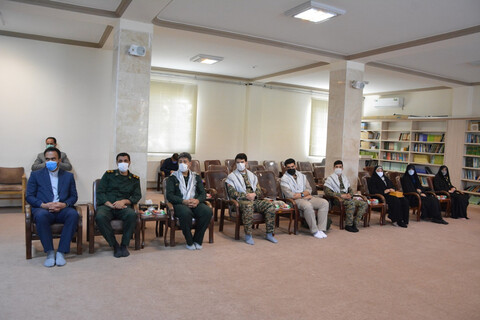 تصاویر/ دیدار فرماندهان بسیج دانش آموزی با امام جمعه ارومیه