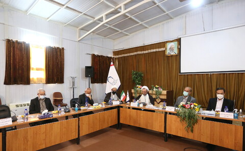 گردهمایی روسای دانشگاه های قم در موسسه آموزشی و پژوهشی امام خمینی(ره)