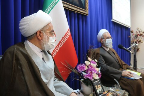 نشست شورای حوزه علمیه کردستان با حضور آیت الله اعرافی