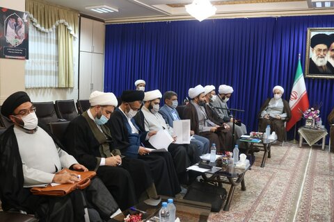 نشست شورای حوزه علمیه کردستان با حضور آیت الله اعرافی