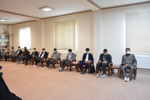 تصاویر/ دیدار فرماندهان بسیج دانشجویی آذربایجان‌غربی با امام جمعه ارومیه