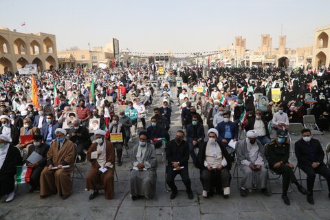 تصاویر تجمع روز ملی مبارزه با استکبار جهانی در یزد