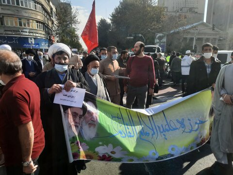 تصاویر/ حضور طلاب تهرانی در راهپیمایی 13 آبان