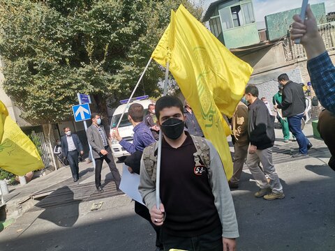 تصاویر/ حضور طلاب مدرسه علمیه دارالسلام تهران در راهپیمایی 13 آبان