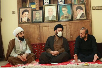 تقدیر معاون حوزه علمیه و مسئول ستاد نماز جمعه همدان از خانواده های شهدا