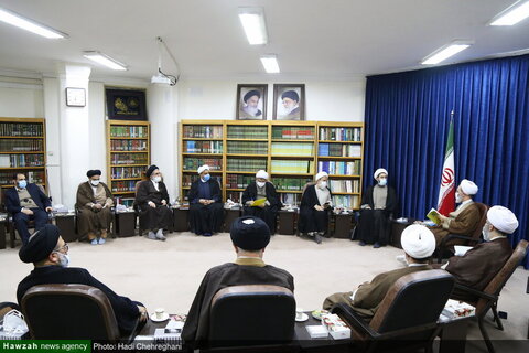 بالصور/ رئيس ممثلية قائد الثورة الإسلامية في الجامعات الإيرانية يلتقي بآية الله الأعرافي بقم المقدسة