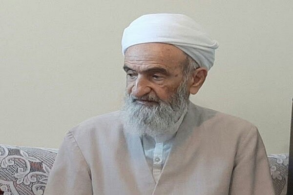 ماموستا خدایی: سخنان خطیب مسجد مکی زاهدان دمیدن بر آتش فتنه بود