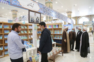 تصاویر / آخرین روز "نمایشگاه دستاوردهای علمی واحدهای آموزشی تخصصی حوزه"