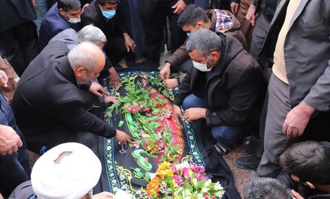تصاویر/ مراسم تشییع،خاکسپاری و ترحیم مدیر مدرسه علمیه اقدمیه شهرضا