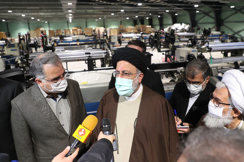 تصاویر/ بازدید رئیس جمهور از کارخانه سرجین بافت زنجان