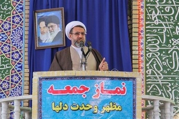 مردم در غرب به دنبال شنیدن پیام انقلاب اسلامی ایران هستند