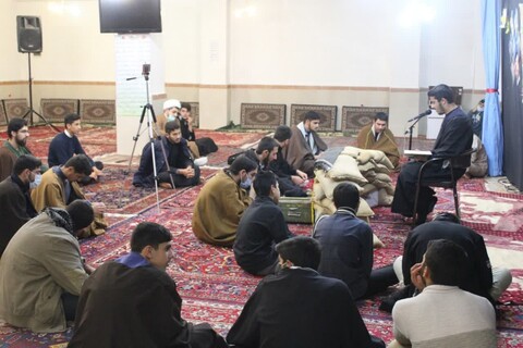 تصاویر/ مراسم شبی با شهدا در مدرسه علمیه امام خمینی (ره) خوی
