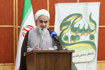 ولایت، محور مهندسی دینی است | دعوای سرداران جنگ برای داوطلبی باز کردن میدان مین بود