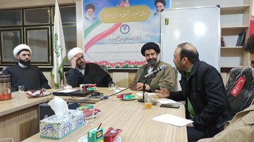 هنرمندانی که آبروداری می کنند | مسئولانی که فرهنگ و هنر را نمی بینند