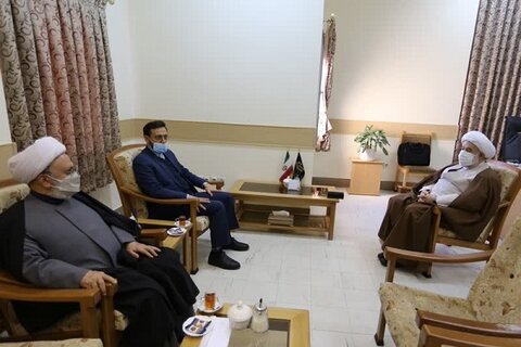 نشست قائم مقام آستان قدس رضوی و رئیس جامعه المصطفی