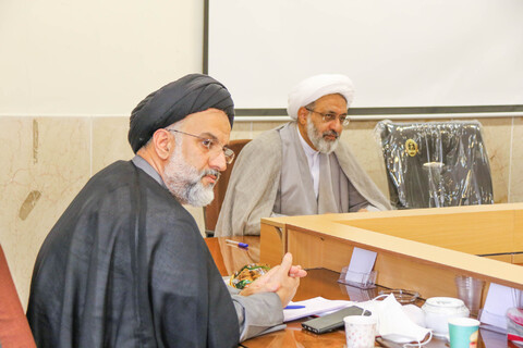 تصاویر/ اولین کمیسیون دوازدهمین اجلاسیه جامعه مدرسین  وعلمای بلاد در اصفهان