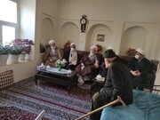 تصاویر/ دیدار نماینده ولی فقیه در کاشان با روحانیون و خانواده شهدای برزک