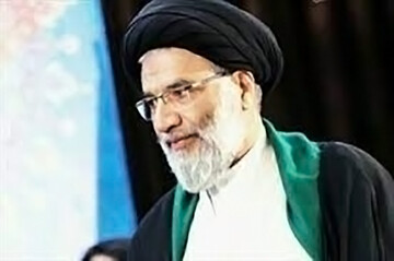 تحقق "تمدن نوین اسلامی" نیازمند وحدت دانشجویان و حوزویان است