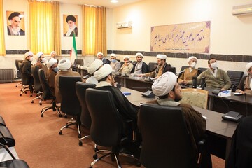 تصاویر/ وبینار توجیهی رابطین پژوهشی حوزه علمیه کرمانشاه