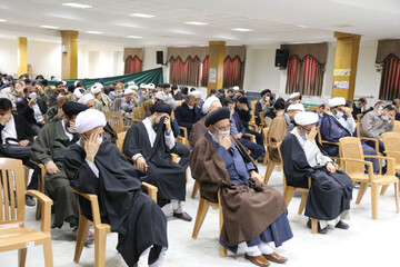 تصاویر/ مراسم گرامیداشت بسیجی شهید محمدحسین مرتضایی مدافع حریم امنیت در حوزه علمیه اصفهان