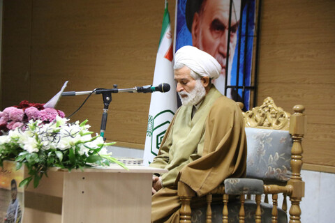 تصاویر/ مراسم گرامیداشت بسیجی شهید مرتضایی مدافع حریم امنیت توسط حوزه علمیه اصفهان