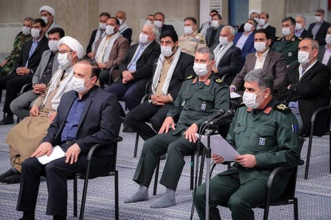 ایران کے مغربی صوبے ایلام کے شہیدوں پر سیمینار کی منتظمہ کمیٹی کی رہبر انقلاب اسلامی سے ملاقات