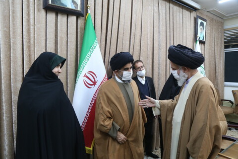 تصاویر/ دیدار جمعی از نمایندگان مجلس با آیت الله حسینی بوشهری