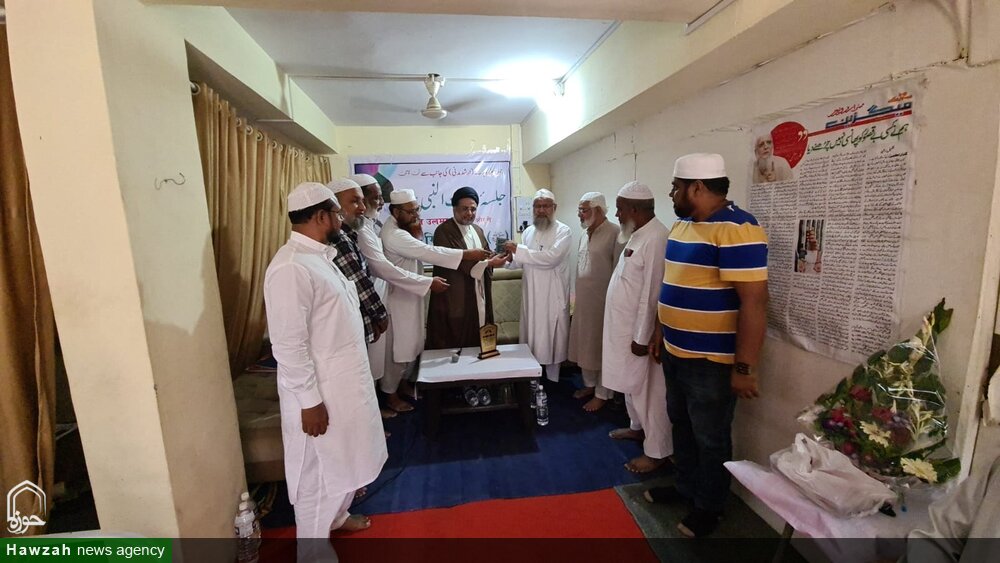 جمعیت علمائے ہند پونا کی جانب سے مولانا اسلم رضوی کو ایوارڈ سے نوازا گیا 