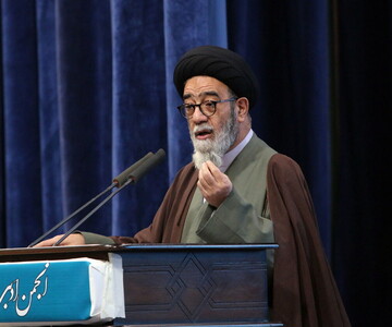 از آسیب های ادبیات نوحه، کمبود ارتباط شعرای این حوزه با علما است