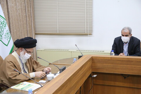 تصاویر / دیدار وزیر جدید آموزش و پرورش با آیت الله حسینی بوشهری