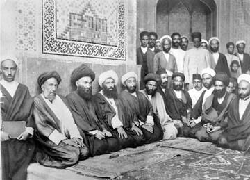 نشست علمی «ستارگان درخشان حوزه علمیه اصفهان» برگزار شد