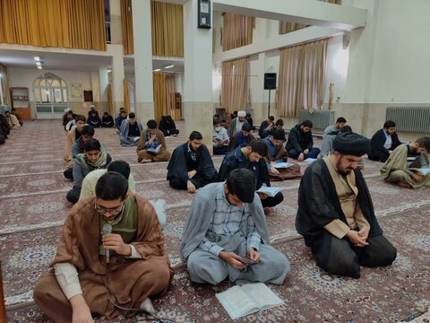 تصاویر/ دیدار و نشست حجت الاسلام پوراکبر به اساتید و طلاب مدرسه علمیه کامیاران
