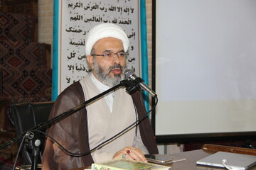 حوزه‌ علمیه پایگاه پرورش عالمان دین است / طلاب کارگزاران تهذیب در جامعه هستند