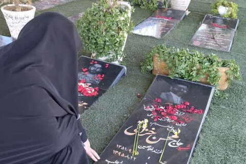 مزار شهید خزائی در گلزار شهدای زاهدان