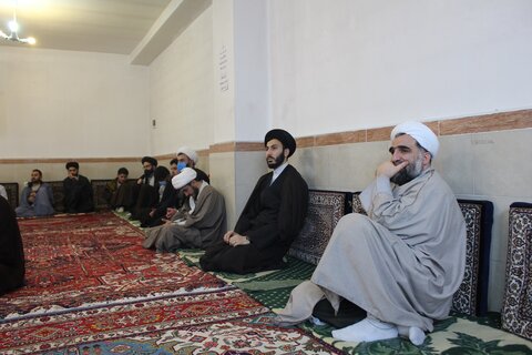 تصاویر / جلسه درس اخلاق مدرسه علمیه امام خمینی (ره) شهرستان خوی