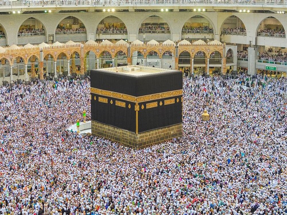 Muslims can virtually touch Kaaba's black stone from home -  en.hawzahnews.com