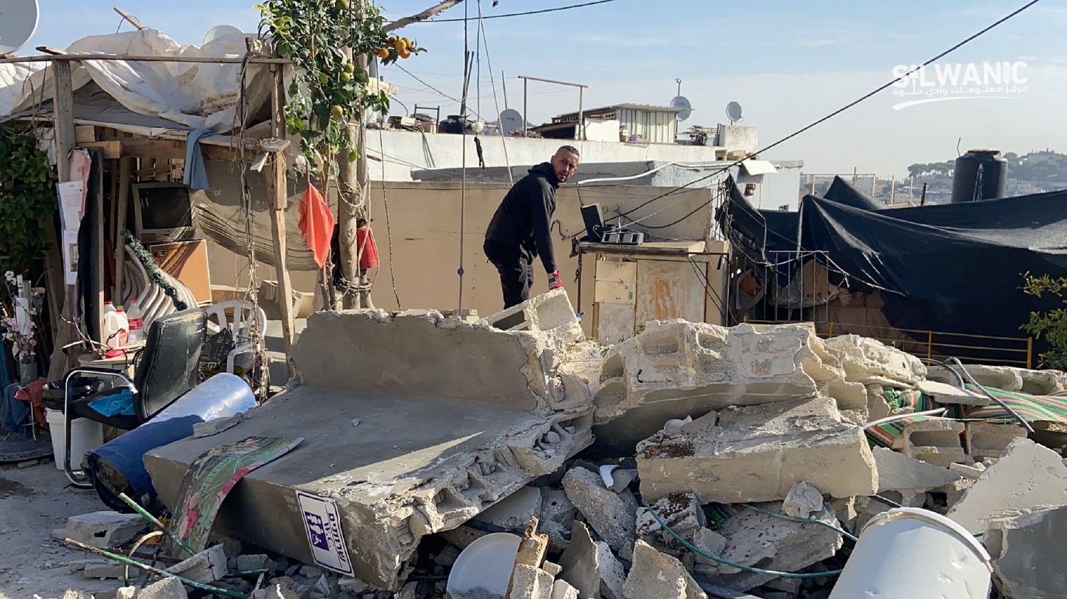 Israel demolishes Palestinian houses in Jerusalem