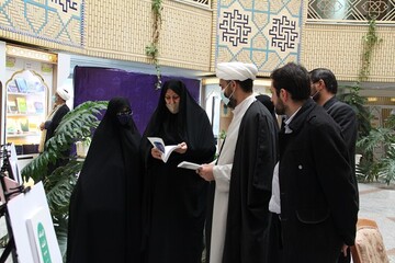 بازدید مدیر جامعةالزهرا(س) از نمایشگاه دستاوردهای پژوهشی حوزه‌های علمیه خواهران