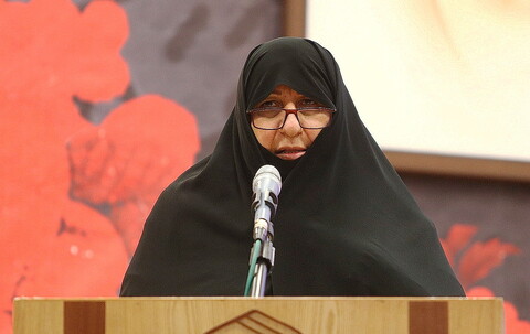 تصاویر/ نکوداشت هفته پژوهش در جامعه الزهرا(س)/ زهره برقعی
