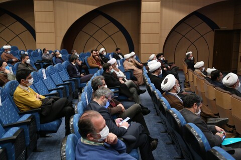تصاویر/ آیین اختتامیه هفتمین نمایشگاه دستاوردهای پژوهشی و فناوری دفتر تبلیغات اسلامی حوزه علمیه قم