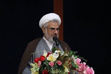 تصاویر/  یادواره شهدای بخش شمیل در دهستان حسنلنگی با حضور نماینده ولی فقیه در استان هرمزگان