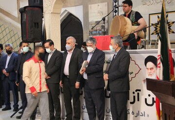 ۱۰۰ زندانی به برکت سفر رئیس جمهور به یزد آزاد شدند