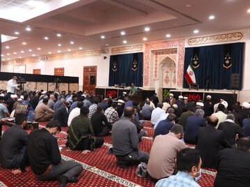 تصاویر/ مراسم عزاداری ایام فاطمیه در مسجد جامع بندرعباس